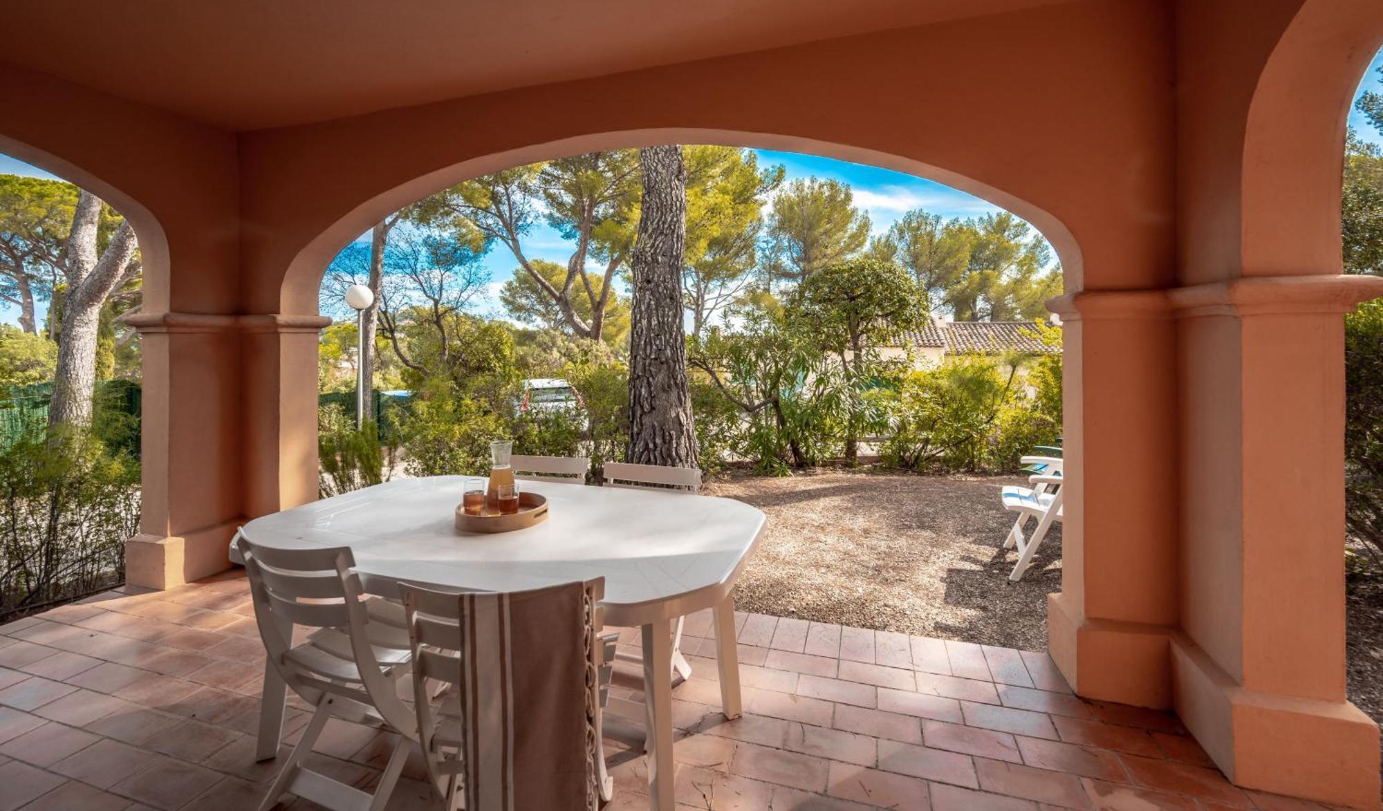 Residence Partenaire Le Domaine De Garlande Cavalaire-sur-Mer Eksteriør billede
