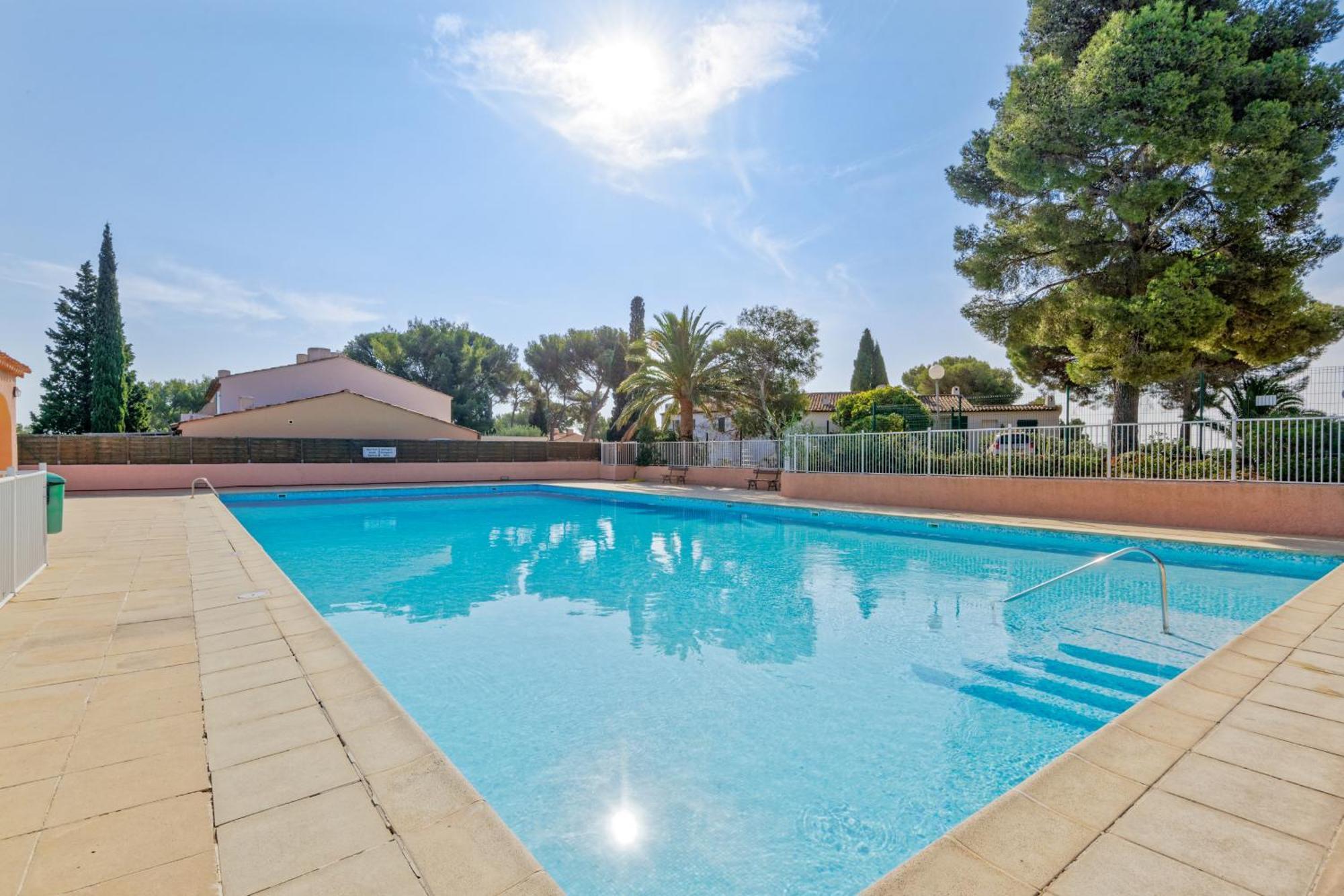 Residence Partenaire Le Domaine De Garlande Cavalaire-sur-Mer Eksteriør billede