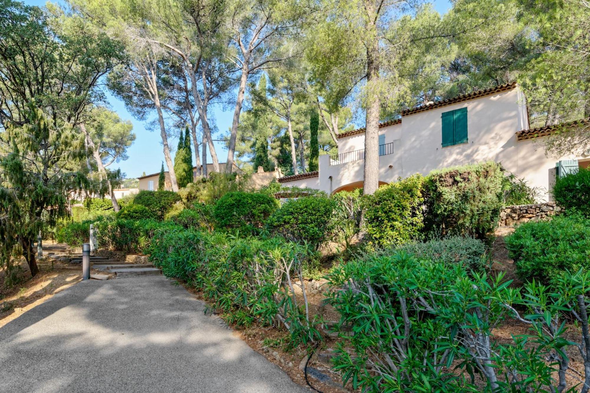 Residence Partenaire Le Domaine De Garlande Cavalaire-sur-Mer Eksteriør billede