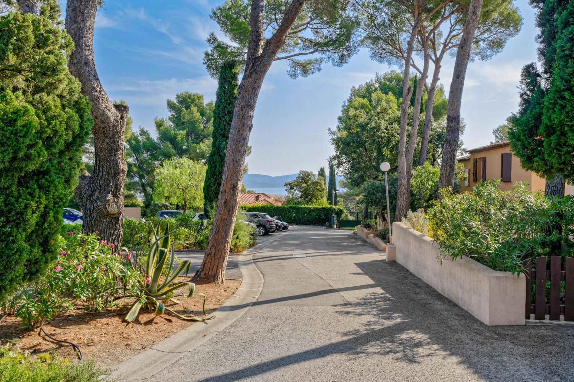 Residence Partenaire Le Domaine De Garlande Cavalaire-sur-Mer Eksteriør billede
