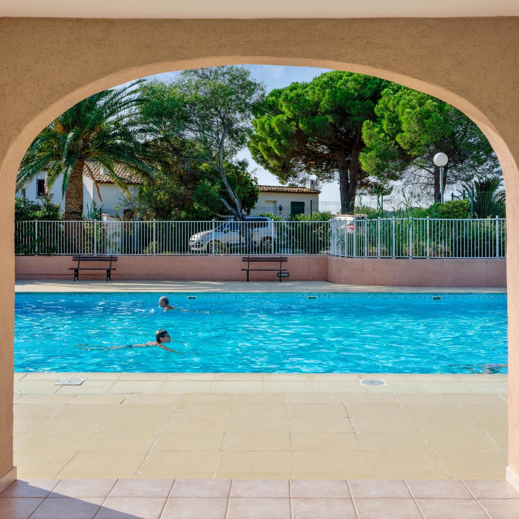 Residence Partenaire Le Domaine De Garlande Cavalaire-sur-Mer Eksteriør billede